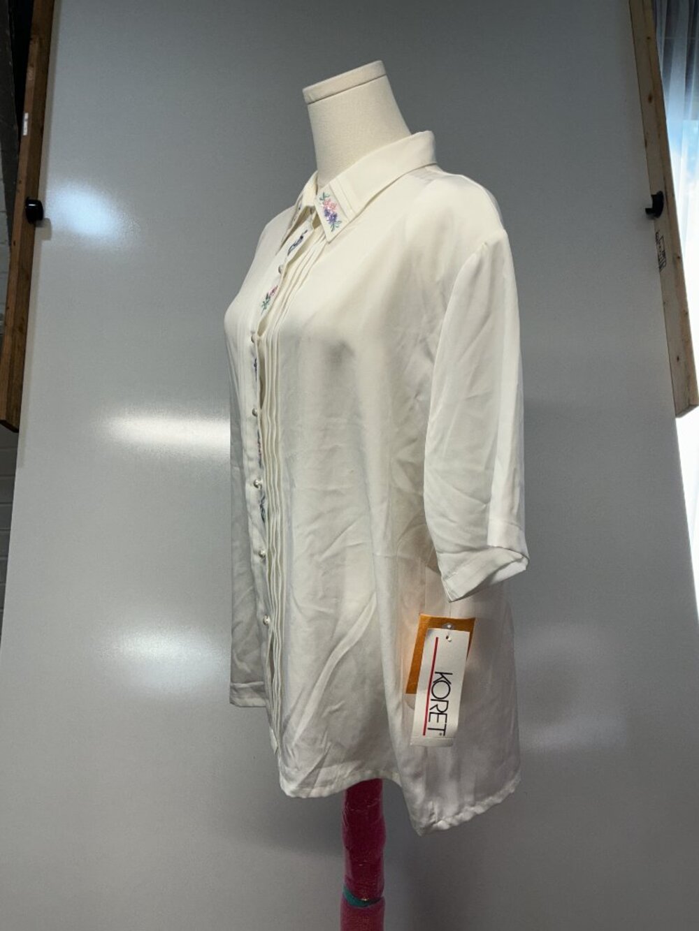 Koret 18 White Floral Embroidered Pearl Button Blouse Cottagecore - Picture 9 of 14